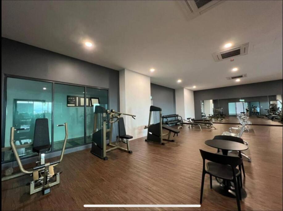 Attractive 3 Bedroom Condo With Pool-D Raudhah Homestay Kajang Buitenkant foto